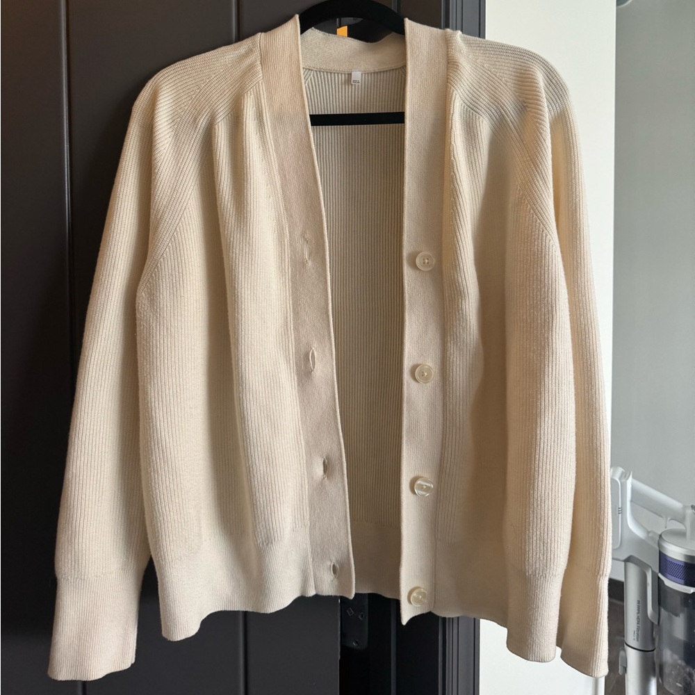 MUJI women’s cardigan